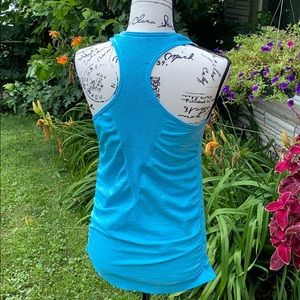 3/$20 Athletic stretch tank with mesh/ruching